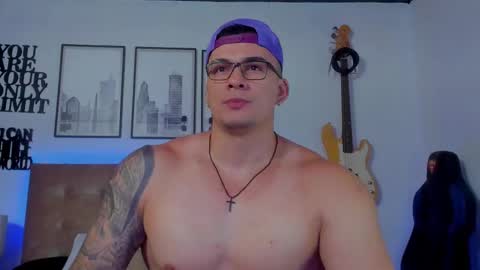 Snapshot of sean_carrera69 chatting on September 17, 3:07 am Sean Carrera online show from September 17, 3:07 am
