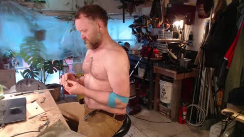 Seattlemanwhore online show from March 30, 5:25 pm