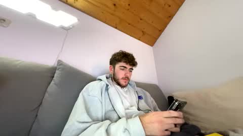 seb7681 online show from March 1, 7:13 pm