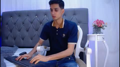 sebalexis7 online show from November 8, 3:54 am