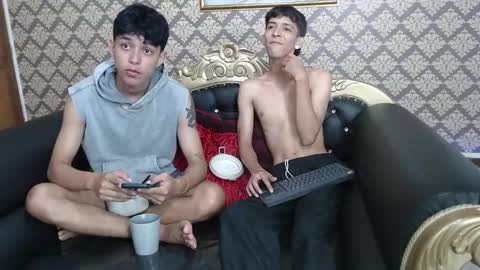 Snapshot of sebas_cat chatting on September 23, 9:47 pm Sebastian Alvarez online show from September 23, 9:47 pm