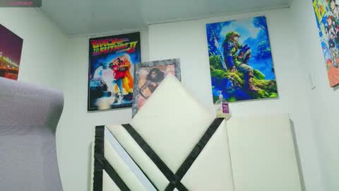 sebas_lover_ online show from November 4, 9:16 pm