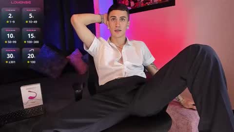 Sebastian online show from October 18, 3:22 am