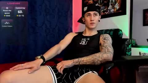 Sebastian online show from December 4, 2:40 am