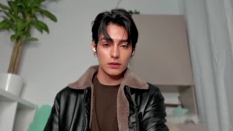 Snapshot of sebas_rosse chatting on January 27, 6:19 am sebastian online show from January 27, 6:19 am