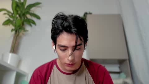 Snapshot of sebas_rosse chatting on January 15, 10:57 pm sebastian online show from January 15, 10:57 pm