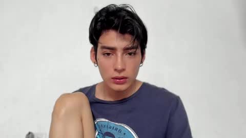 Snapshot of sebas_rosse chatting on December 12, 4:53 pm sebastian online show from December 12, 4:53 pm