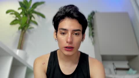 Snapshot of sebas_rosse chatting on January 6, 10:37 pm sebastian online show from January 6, 10:37 pm