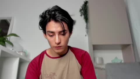 Snapshot of sebas_rosse chatting on February 13, 1:50 am sebastian online show from February 13, 1:50 am