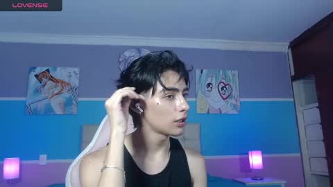 Snapshot of sebas_rosse chatting on March 11, 9:26 pm sebastian online show from March 11, 9:26 pm