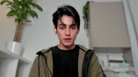 Snapshot of sebas_rosse chatting on January 26, 2:45 am sebastian online show from January 26, 2:45 am