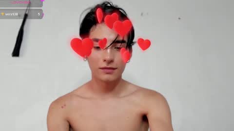 Snapshot of sebas_rosse chatting on December 15, 7:42 pm sebastian online show from December 15, 7:42 pm