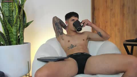 sebastian online show from October 10, 1:43 am