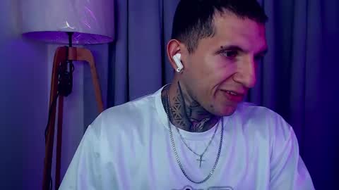 Sebastian online show from October 21, 1:52 am