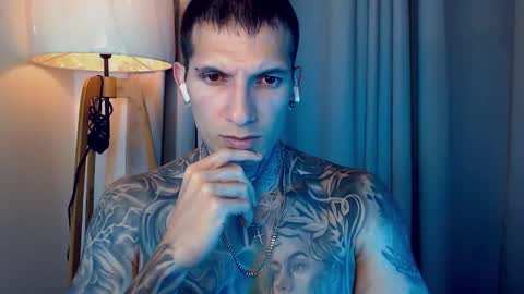 Sebastian online show from November 4, 1:06 am