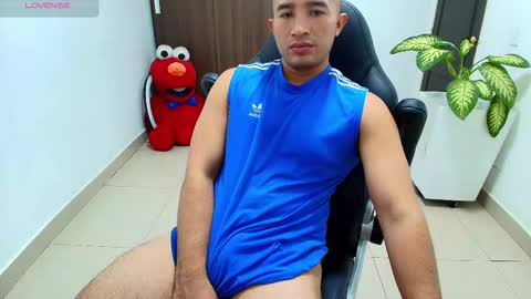 juan  sebastian online show from October 11, 5:28 pm