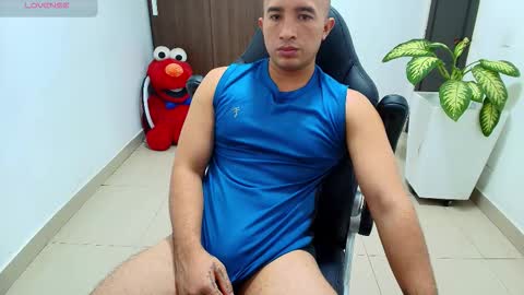 juan  sebastian online show from October 10, 5:18 pm