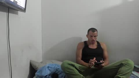 Snapshot of sebastianp13 chatting on January 9, 2:22 am sebatian palacios online show from January 9, 2:22 am