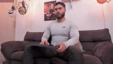 Instagram jeanpaulfit  online show from October 4, 10:36 pm