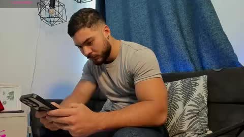 Instagram jeanpaulfit  online show from February 16, 8:44 pm