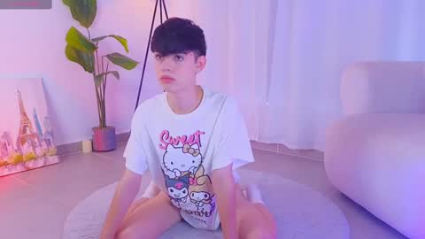sebby online show from September 25, 7:35 pm