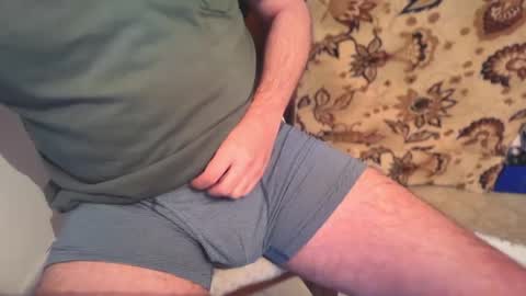 secret_neighbor_ online show from April 4, 11:24 pm