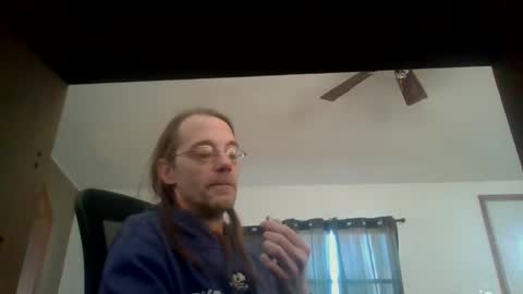 Snapshot of seeaaronscock chatting on February 16, 2:32 pm Aaron Guitar online show from February 16, 2:32 pm