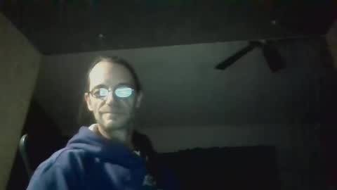 Snapshot of seeaaronscock chatting on February 18, 9:21 am Aaron Guitar online show from February 18, 9:21 am