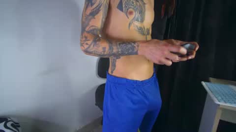 sem_alas online show from November 16, 11:51 pm