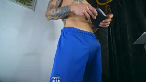 sem_alas online show from November 9, 12:47 am