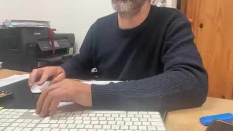 SENS3439 online show from October 20, 8:13 pm