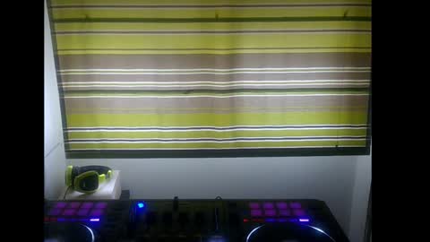 Dj Notorious aka bionik hand online show from September 28, 4:49 pm