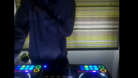 Dj Notorious aka bionik hand online show from October 8, 5:28 pm