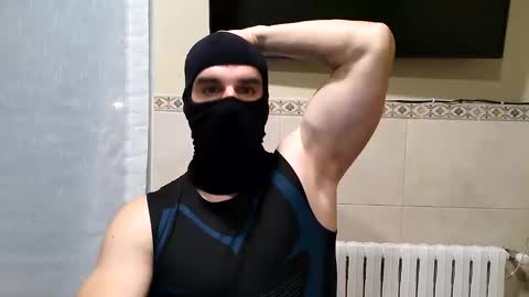 DarkHeatAthlete online show from June 10, 8:20 pm