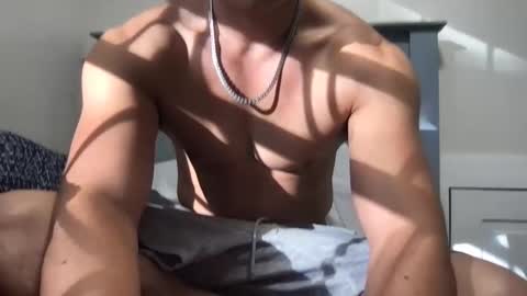 seveninchsteve_ online show from May 12, 10:40 pm