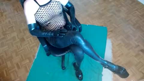 Christina Stacy online show from April 11, 9:46 am