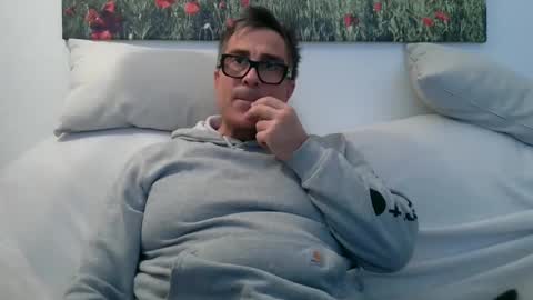 Snapshot of sexurbation chatting on January 6, 1:41 pm Sexurbation online show from January 6, 1:41 pm