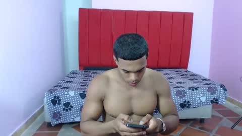 sexy_bigcock01 online show from January 24, 7:28 pm