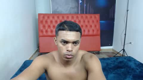 sexy_bigcock01 online show from December 14, 2:23 am