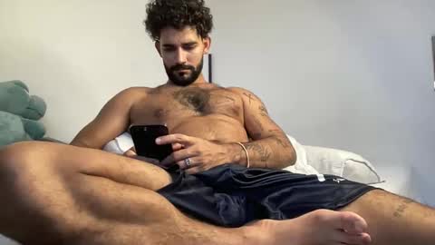 Asaf          online show from December 13, 9:10 pm