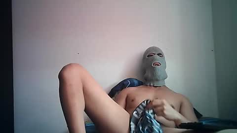Snapshot of sexyatrevidoo chatting on February 3, 12:25 pm SesyMen online show from February 3, 12:25 pm