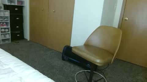 Daniel online show from November 17, 8:34 pm