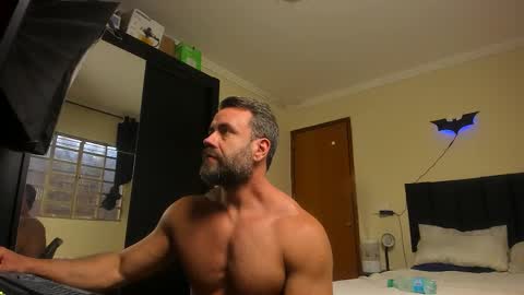 chris online show from October 1, 5:50 pm