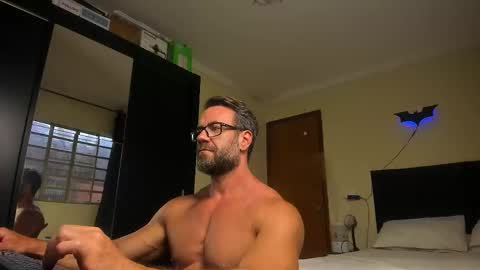 chris online show from December 3, 6:14 pm