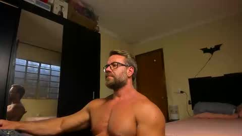 chris online show from March 2, 4:25 pm