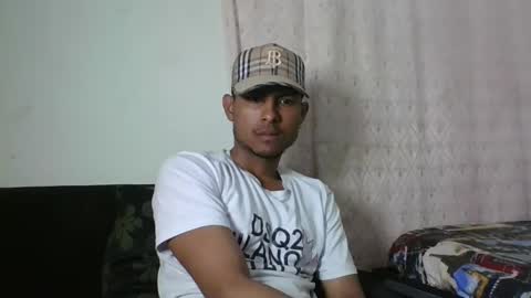 Snapshot of sexyleon69 chatting on February 23, 8:09 pm Sexy leon online show from February 23, 8:09 pm