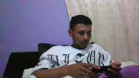 Snapshot of sexyleon69 chatting on September 9, 7:30 am Sexy leon online show from September 9, 7:30 am