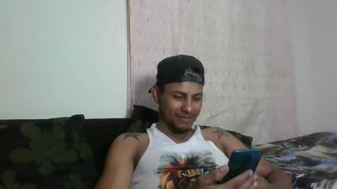 Snapshot of sexyleon69 chatting on January 31, 7:08 pm Sexy leon online show from January 31, 7:08 pm