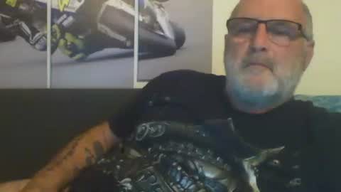 sexypaa online show from December 3, 8:15 pm