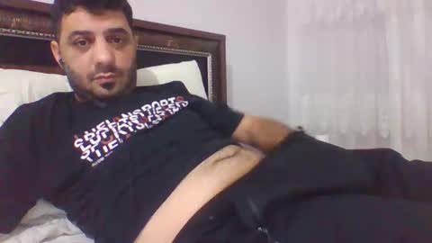 Snapshot of sexyyy_mannn chatting on October 10, 8:24 pm sexyyy_mannn online show from October 10, 8:24 pm